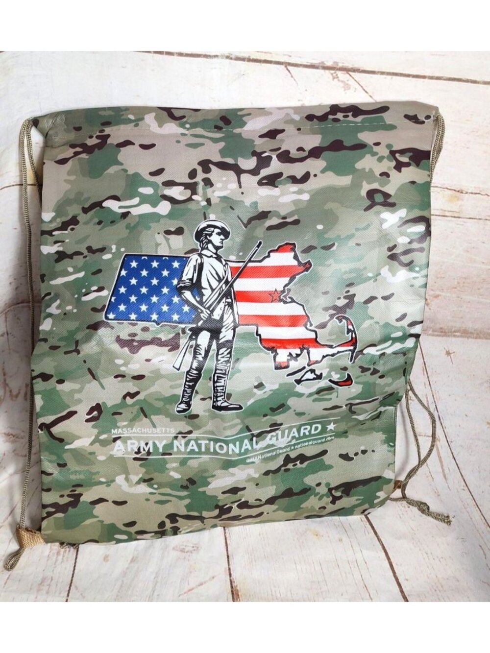 Massachusetts Army National Guard Camo Drawstring Bag Set W/ Lanyard & Access.